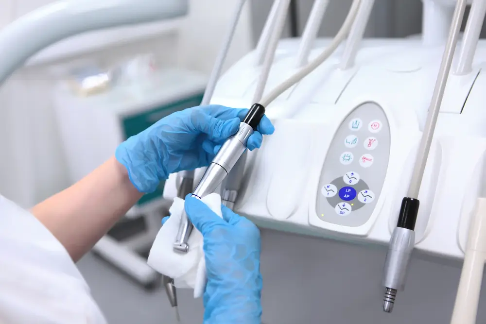 Verifiche di sicurezza apparecchiature odontoiatriche Verifiche di sicurezza apparecchiature odontoiatriche